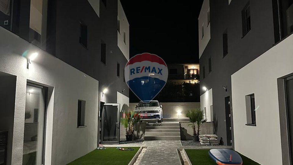 APARTMAN, Kožino, LUKSUZNA NOVOGRADNJA,30M OD MORA