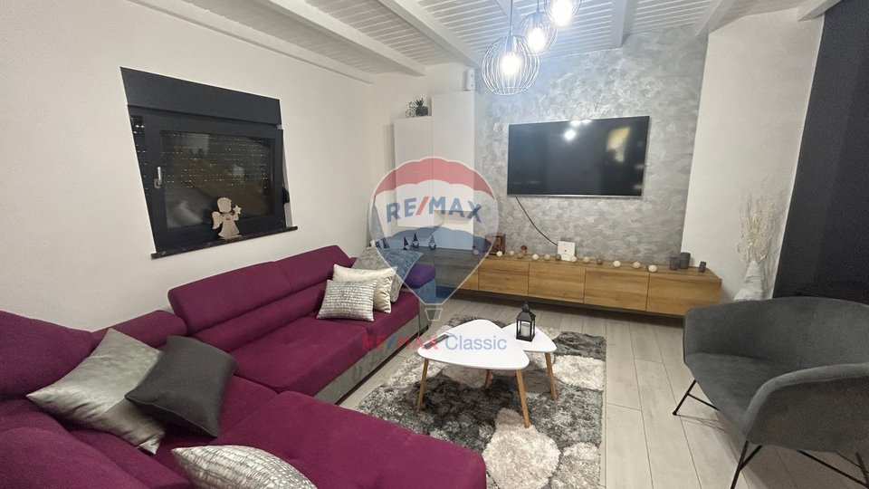 VIKEND KUĆA 77m2, detaljno renovirano, Krapina