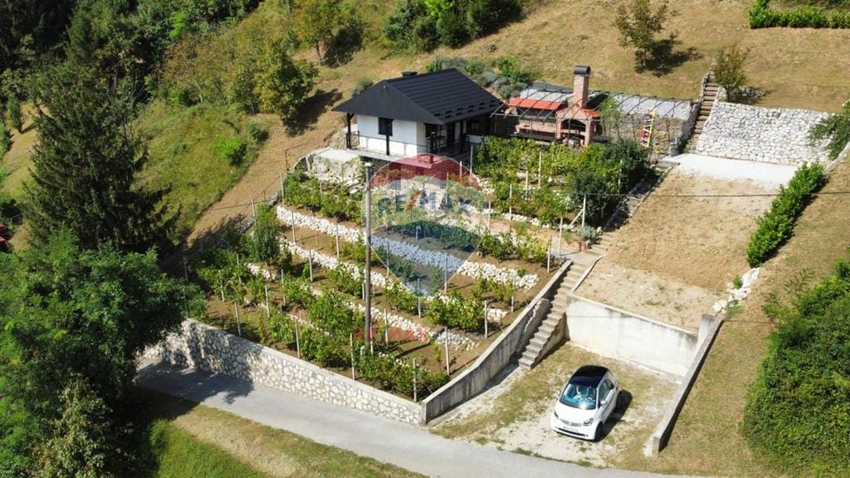 VIKEND KUĆA 77m2, detaljno renovirano, Krapina