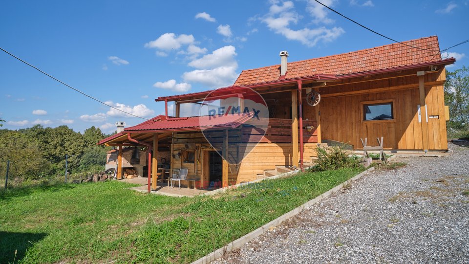 OROSLAVJE, Large 3-hectar estate with a 71m² house