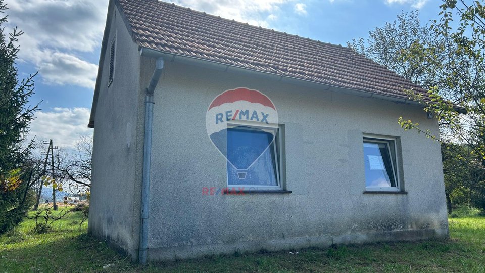 HOUSE 36m2, READY FOR RENOVATION, QUIET LOCATION, IVANIĆ DESINIĆKI