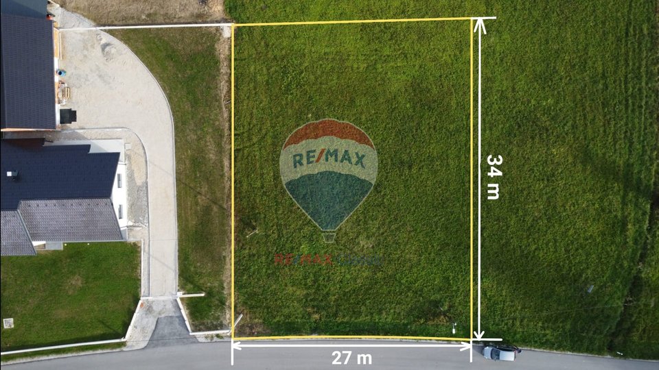 BUILDING LAND 1000 m2, WITH MAIN PROJECT AND BUILDING PERMIT FOR A HOUSE, GUBAŠEVO