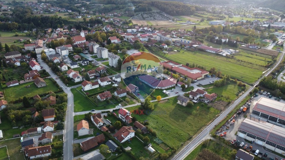 GRAĐEVINSKO ZEMLJIŠTE 1942 m2, BLIZINA CENTRA DONJE STUBICE