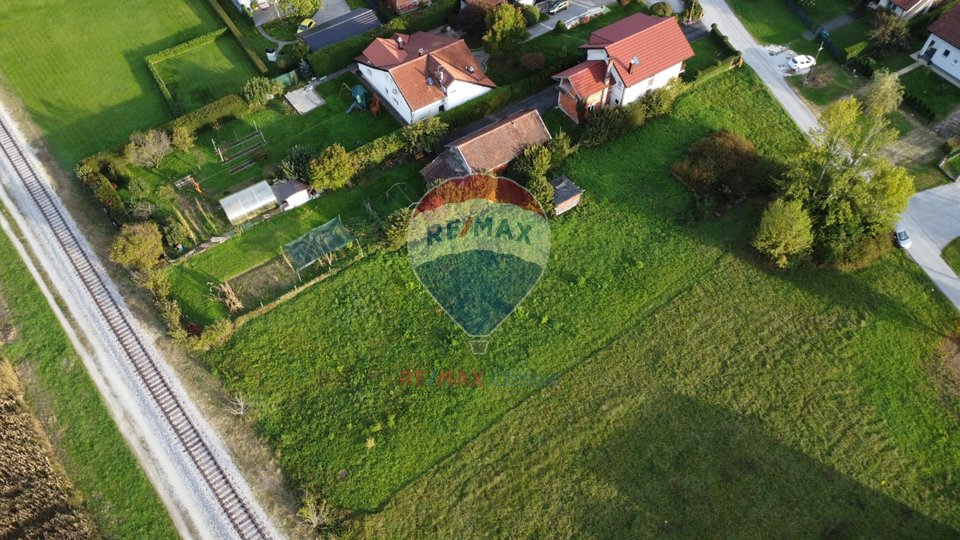 Building plot 400 meters from the center of Donja Stubica